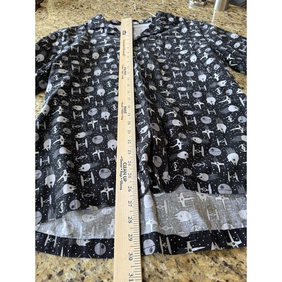 Disney Star Wars Shirt Mens L  Black Vented Button Up Millennium Falcon Button - Picture 5 of 8